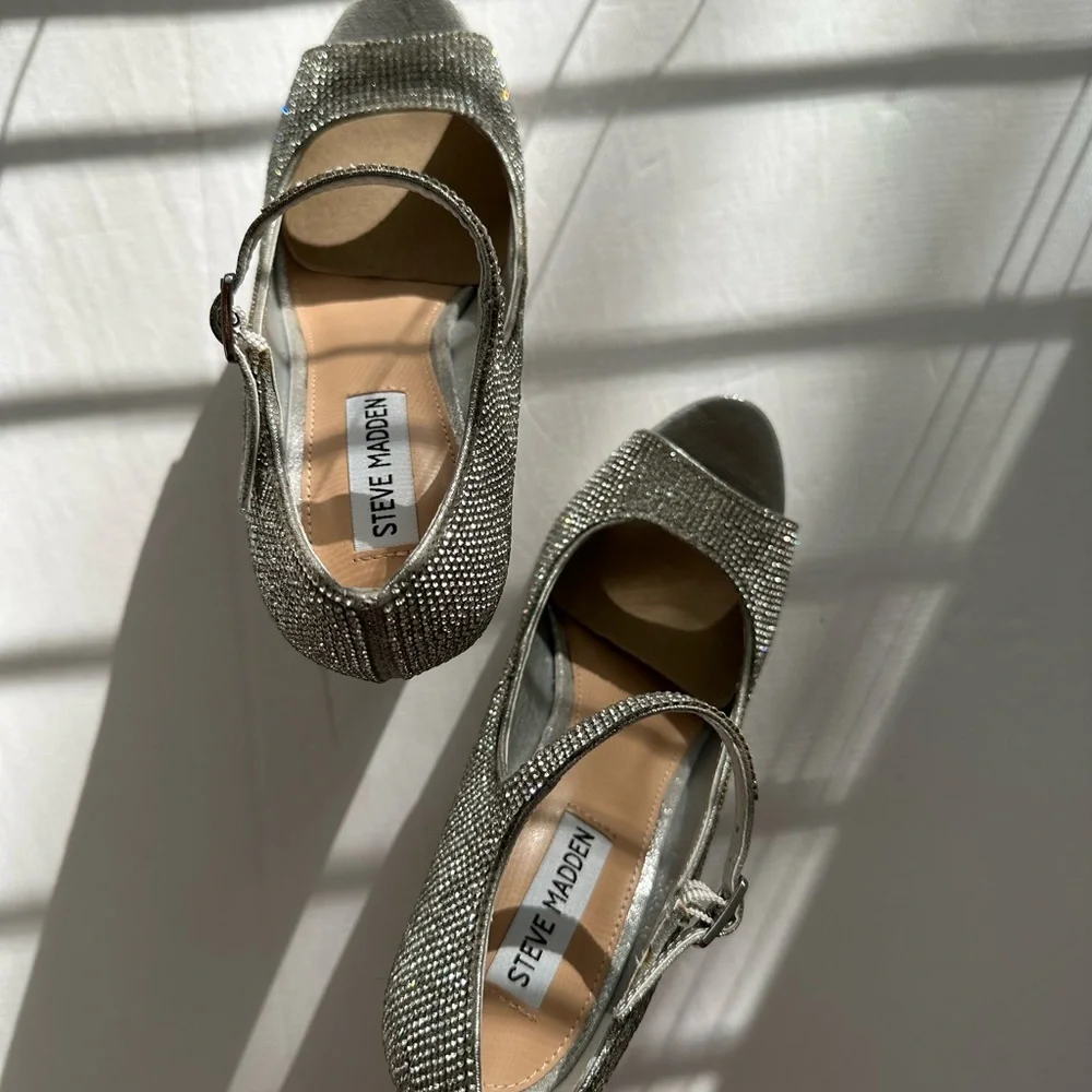 STEVE MADDEN/ macie rhinestone wedge heel - Picture 13 of 15